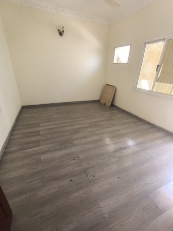 Gudaibiya, Apartments, Flats, Houses & Villas, BHD 200/month,  2 BR,  2 Bedroom 1 Bathroom Flat For Rent In Gudaibiya With Electricity Balcony*35529070
