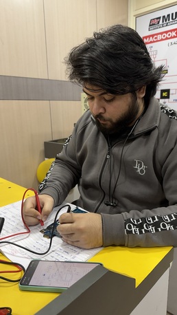 New Delhi, Education, Multitech Institute - The Smart Choice For Laptop Repairing Center In Delhi