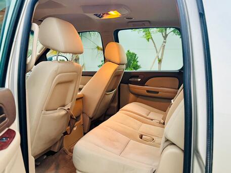 Hamala, Vehicles, Cars & Trucks , BHD 4400,  Chevrolet Suburban,  2014,  Automatic,  475000 KM,