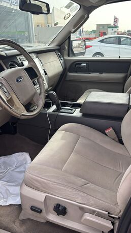Riyadh, Vehicles, Cars & Trucks , SAR 1,  Ford Expedition,  2013,  Automatic,  290000 KM,  Expedition