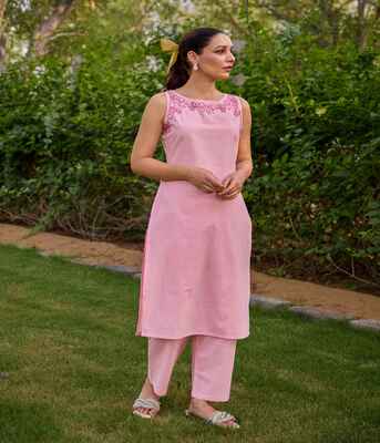 Mumbai, Clothing & Accessories, INR 1498,  Buy Women