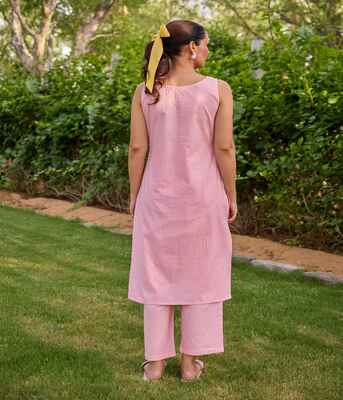 Mumbai, Clothing & Accessories, INR 1498,  Buy Women