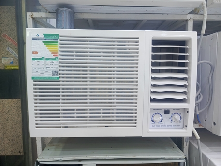 Al Aziziyah, Air Conditioners, SAR 1,  For Sale, Used, Clean, Almost New Window Air Conditioners, With Warranty, With Delivery An