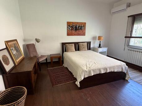 Amman, Apartments, Flats, Houses & Villas, JOD 14000/year,  Furnished,  3 BR,  Fully Furnished 3B Apart With Baconly In Shemsani 00962777688956