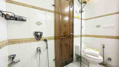 New Delhi, Apts/Flats Wanted, INR 6275/day,  Furnished,  1 BR,  600 Sq. Meter,  Modern 1BHK - Green Park & Hauz Khas Village