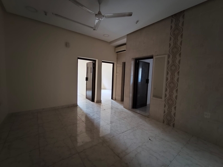 Jidhafs, Apartments, Flats, Houses & Villas, BHD 140/year,  2 BR,  Jidhafs:- Groundfloor 2Bhk Unfurnished Flat On Rent..