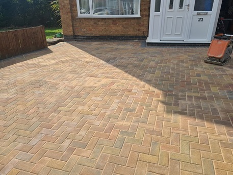 London, Farm/Garden, Reliable Driveway Pavers Leicester For Durable Installations