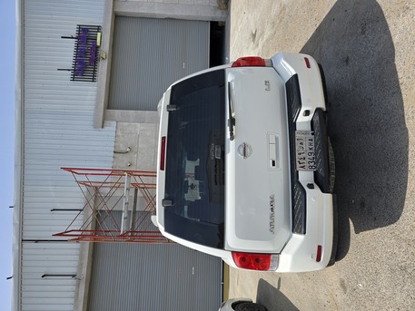 Khobar, Vehicles, Cars & Trucks , SAR 15000,  Nissan Armada LE 4x2 Full Option,  2009,  Automatic,  384565 KM,  Nisan Armada For Sale. Single Owner