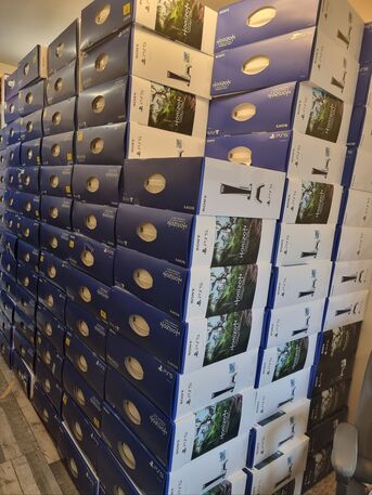Singapore, Video Games, SGD 450,  WTS NEW Sealed PlayStation 5 Console With Blu-ray Discs, Horizon Model.