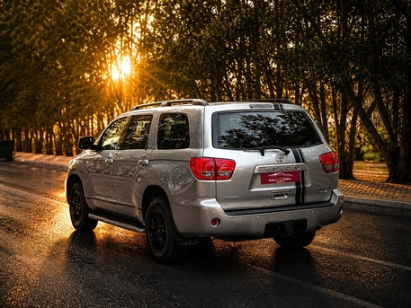 Muharraq, Vehicles, Cars & Trucks , BHD 1,  Toyota Sequoia,  2010,  Automatic,  500000 KM,