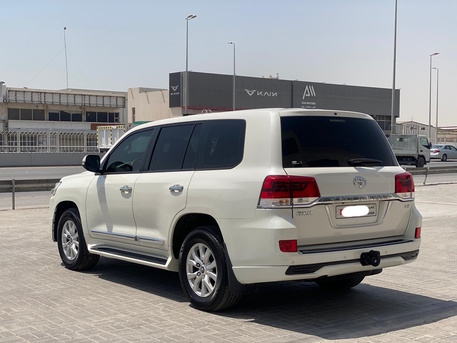 Manama, Vehicles, Cars & Trucks , BHD 17200,  Toyota Land Cruiser,  2018,  Automatic,  225300 KM,  Toyota Landcruiser GX-R  (Pearl)