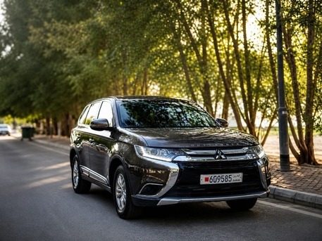 Muharraq, Vehicles, Cars & Trucks , BHD 1,  Mitsubishi Outlander,  2017,  Automatic,  130000 KM,   4x4