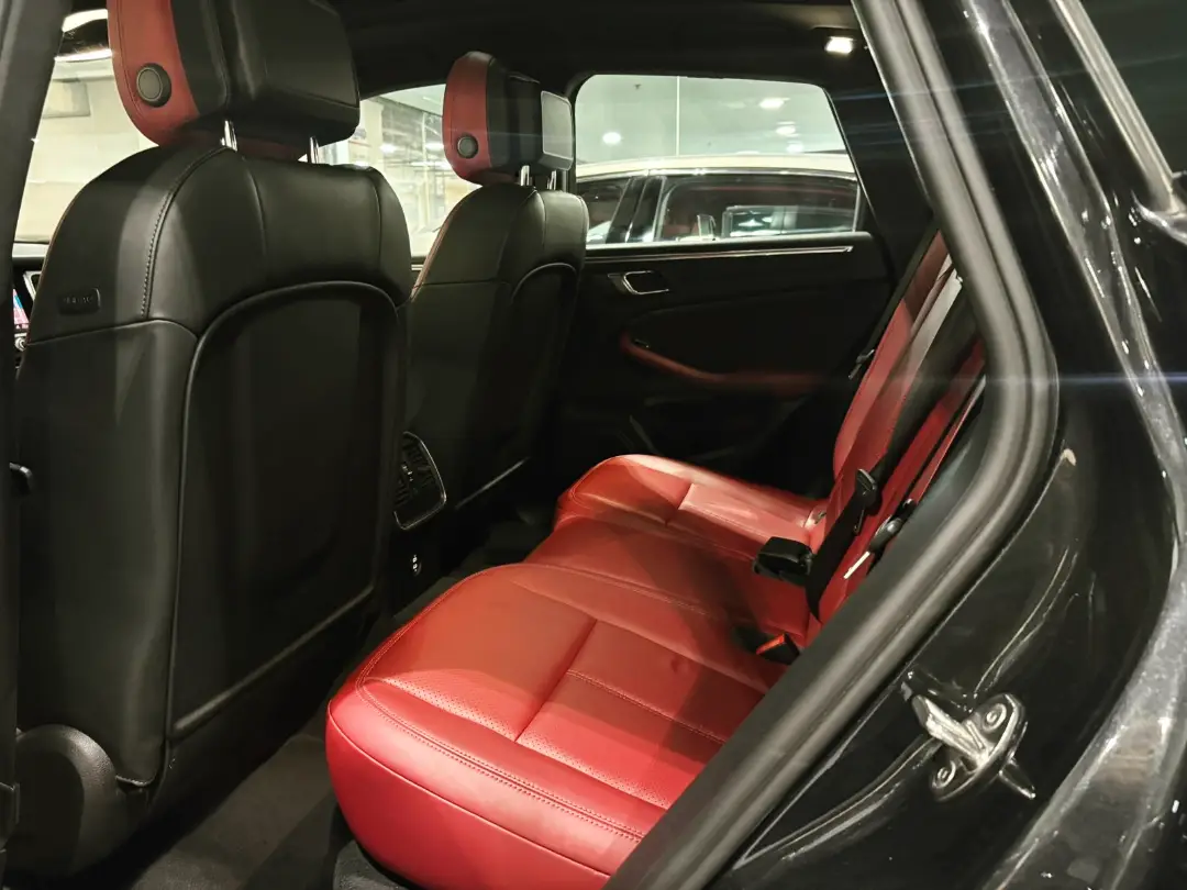 Amwaj Islands, Vehicles, Cars & Trucks , BHD 18995,  Porsche Macan,  2022,  Automatic,  50000 KM,    2.0L TC 4WD 265 HP Full Option