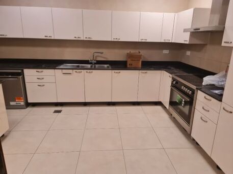 Kuwait City, Villas, KWD 2500,  Modern Villa With Pool Available For Rent In Hatten