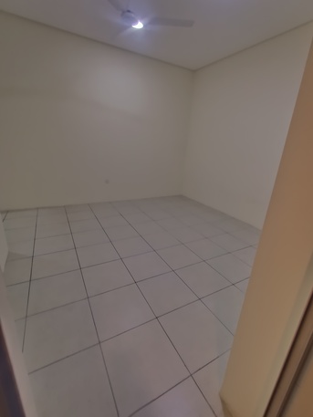 Hoora, Apartments, Flats, Houses & Villas, BHD 140/month,  1 BR,  Semi Furnished 1 Bedroom Studio Flat For Rent In Hoora With Electricity -35529070