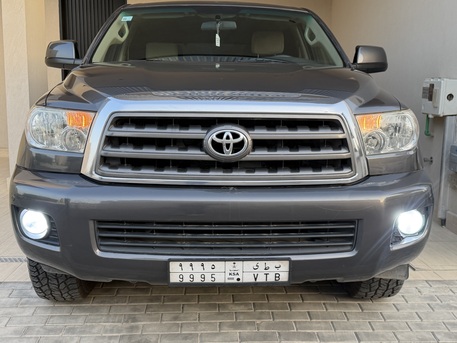 Olaya, Vehicles, Cars & Trucks , SAR 85000,  Toyota Sequoia SR5 2011 Super Neat And Clean Car,  2011,  Automatic,  197000 KM,  Super Clear Durable Family Car