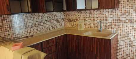 Al Nakhil, Apartments, Flats, Houses & Villas, SAR 1350/month,  2 BR,  🏠 Neat & Clean 2BHK Flat For Bachelors Near Seiko Market