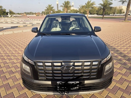 Khobar, Vehicles, Cars & Trucks , SAR 47000,  Hyundai Venue Turbo,  2023,  Automatic,  100004 KM,    Model With Odometer 100004 Near Lulu Hyper Market In Khobar