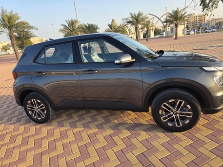 Khobar, Vehicles, Cars & Trucks , SAR 47000,  Hyundai Venue Turbo,  2023,  Automatic,  100004 KM,    Model With Odometer 100004 Near Lulu Hyper Market In Khobar