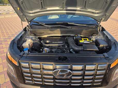 Khobar, Vehicles, Cars & Trucks , SAR 47000,  Hyundai Venue Turbo,  2023,  Automatic,  100004 KM,    Model With Odometer 100004 Near Lulu Hyper Market In Khobar