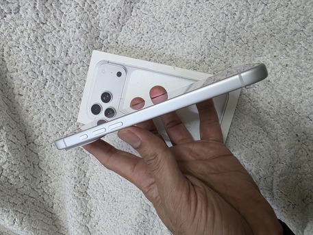 Khobar, Mobile Phones, SAR 5200,  IPhone 17 Pro Max 256gb Silver 100 Battery Only Serious Buyer Sale Swap