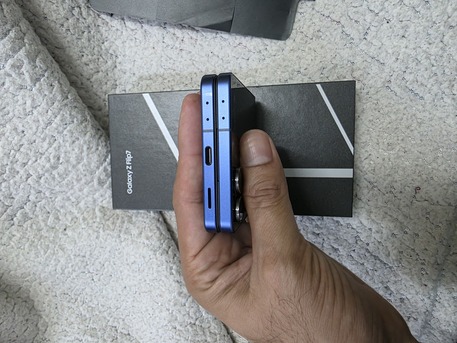 Khobar, Mobile Phones, SAR 2500,  Samsung Galaxy Zflip 7 256gb 12 Gb Ram Sale Swap Same Like New