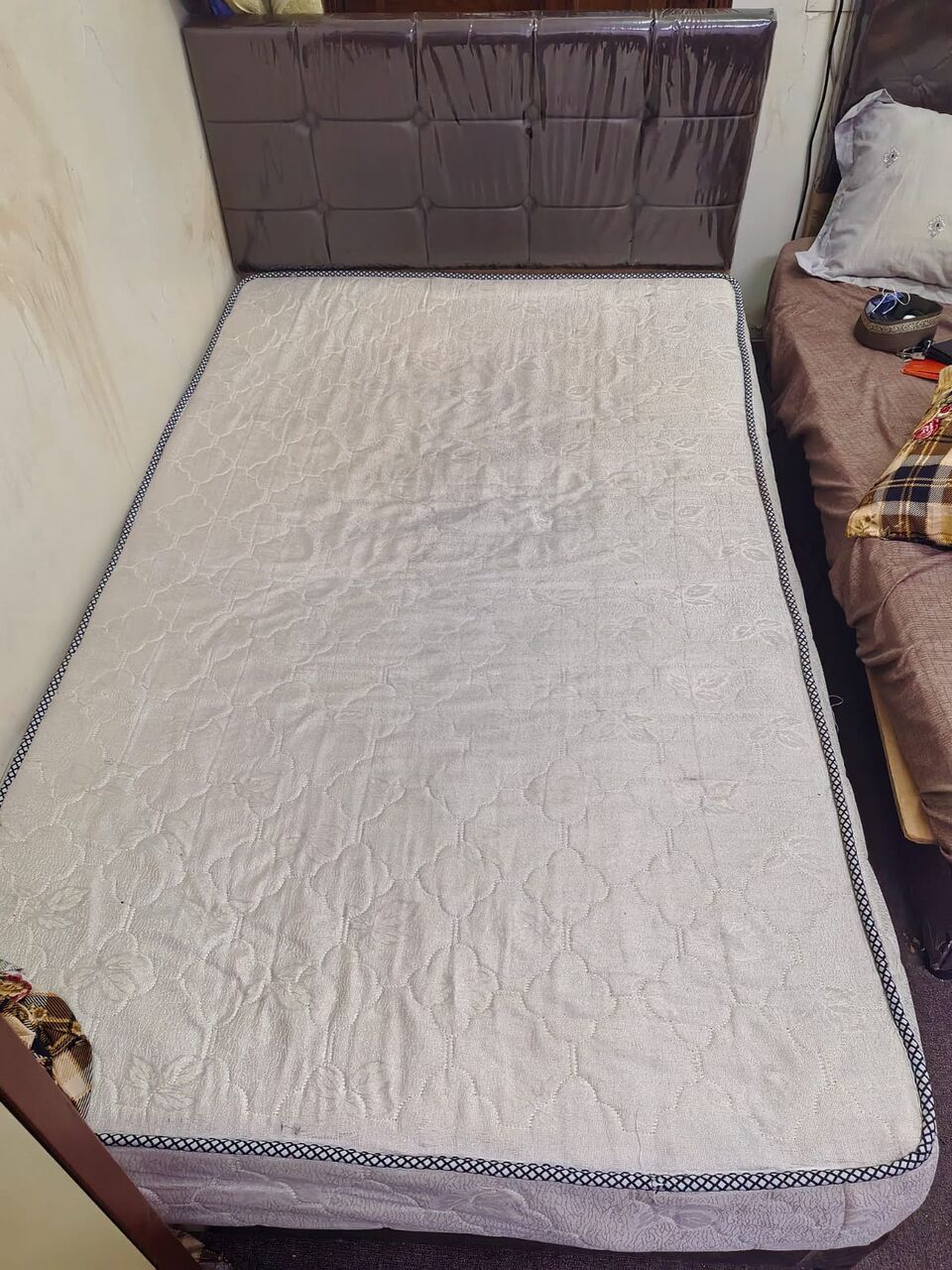 Jubail, Furniture, SAR 700,  6 Single Bed And 12 Door Almirah Available