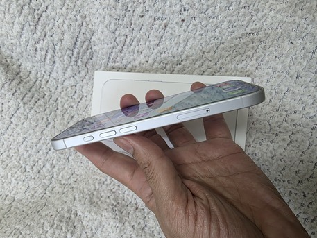 Khobar, Mobile Phones, Sar 2450,  IPhone 16 128gb 100 Battery Life Only Serious Buyer Contact Me WhatsApp Or