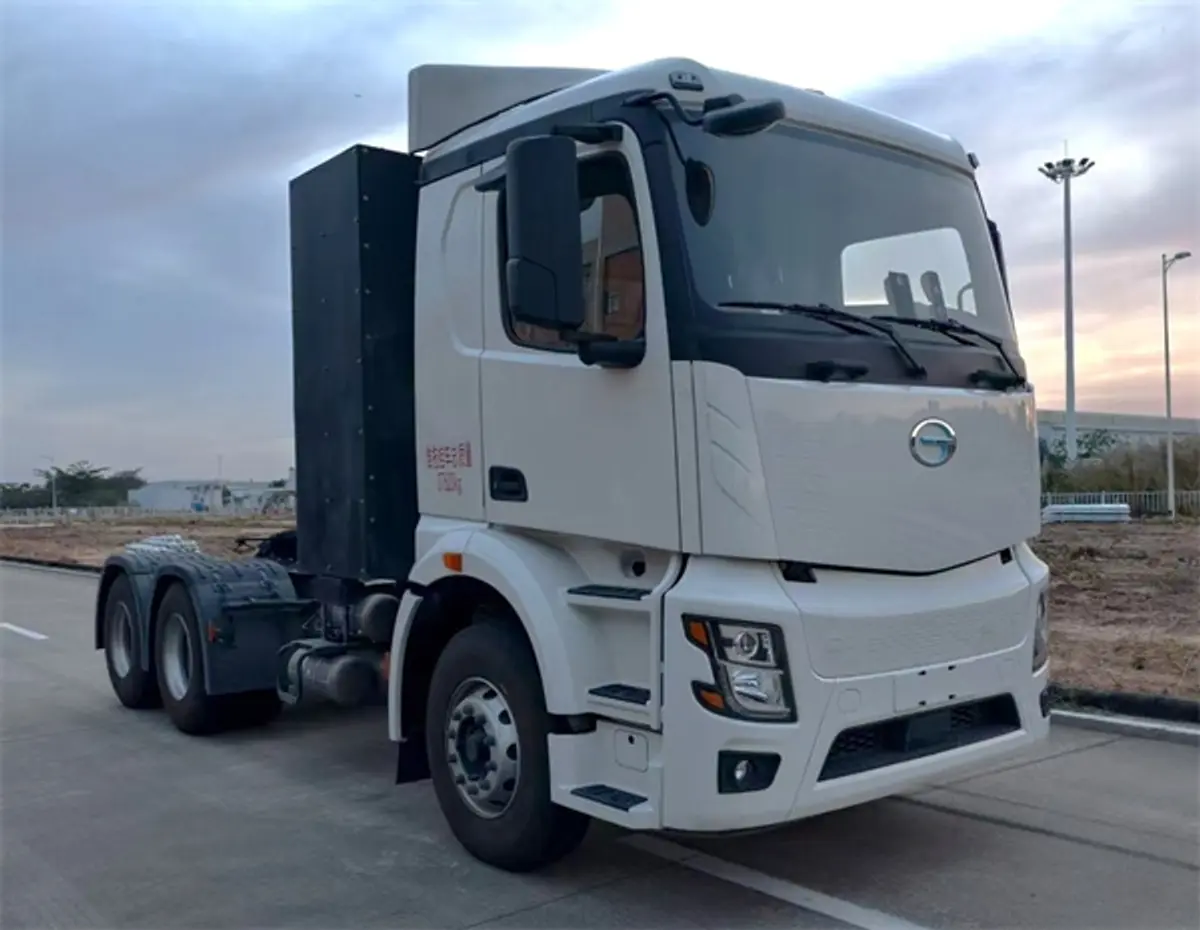 Makati City, Vehicles, Cars & Trucks , PHP 7699000,  GAC T7 6x2 10wheel Electric Tractor Head Truck,  2026,  Automatic,  10 KM,