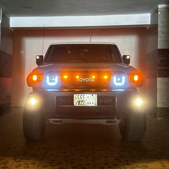 Jeddah, Vehicles, Cars & Trucks , SAR 129999,  Toyota FJ Cruiser,  2022,  Automatic,  98700 KM,    MODEL FOR SALE