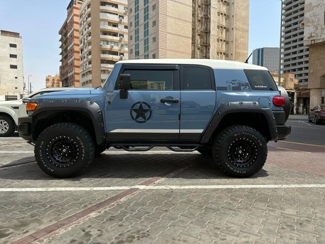 Jeddah, Vehicles, Cars & Trucks , SAR 129999,  Toyota FJ Cruiser,  2022,  Automatic,  98700 KM,    MODEL FOR SALE
