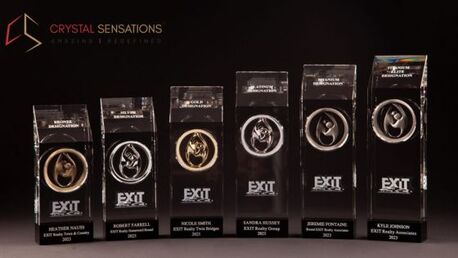 New York, Business, Luxury Engraved Crystal Awards For Corporate Recognition