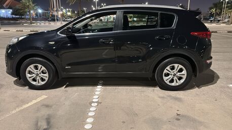 Khobar, Vehicles, Cars & Trucks , SAR 40000,  Kia Sportage,  2017,  Automatic,  165000 KM,  Original Paint. 2.0 LTR Engine. Drives Like New