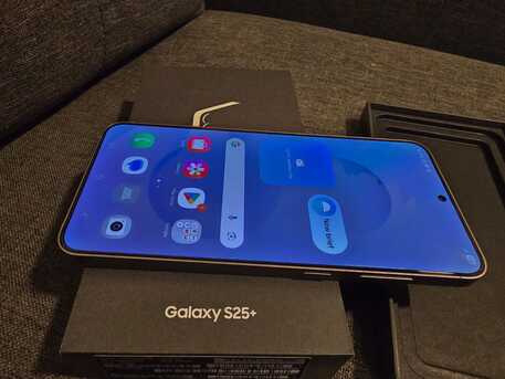 Al Sulaymaniyyah, Mobile Phones, SAR 2000,  Samsung Galaxy S25 Plus (256GB/12GB) Silver Shadow