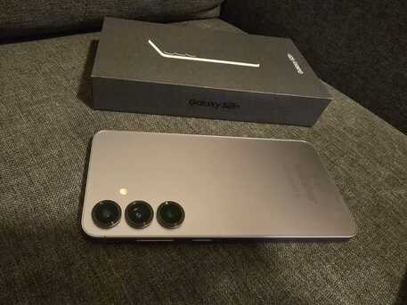 Al Sulaymaniyyah, Mobile Phones, SAR 2000,  Samsung Galaxy S25 Plus (256GB/12GB) Silver Shadow