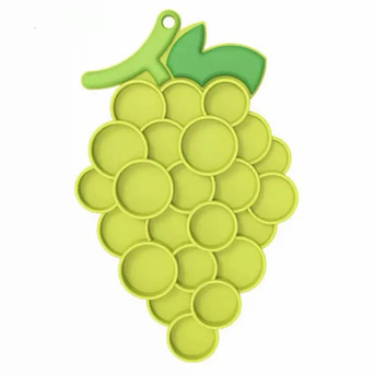 Toronto, Pet Supplies, CAD 16,  Crispy Grapes&trade; Lick Mat