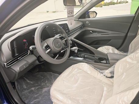 Akrabia, Vehicles, Cars & Trucks , Hyundai Elantra SE,  2022,  Automatic,  130 KM,  Hyundai Elantra  Perfect Orginl Paint