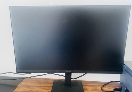 Zinj, Household Items, BHD 100,  Selling Office Table, Office Chair, Printer, Screen,