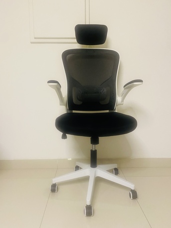 Zinj, Household Items, BHD 100,  Selling Office Table, Office Chair, Printer, Screen,