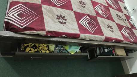 Manama, Furniture, BHD 90,  Urgently Sale Bedroom Set
