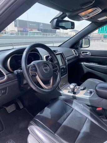 Manama, Vehicles, Cars & Trucks , BHD 4300,  Jeep Grand Cherokee,  2015,  Automatic,  146500 KM,   LTD  (Silver)