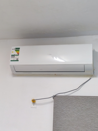 Dammam, Air Conditioners, SAR 1400,  I Would Like To Sell Zamil Split AC One Year Old 1.5 Ton With Warranty