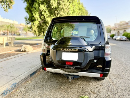 Jeddah, Vehicles, Cars & Trucks , SAR 102000,  Mitsubishi Pajero,  2022,  Automatic,  105000 KM,  Family Car Perfect Condition