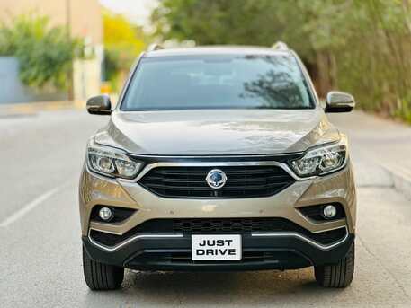 Manama, Vehicles, Cars & Trucks , BHD 2950,  Ssangyong Rexton,  2018,  Automatic,  95000 KM,    MODEL 7 SEATER SUV WITH VERY WELL MAINTAINED CALL 33665080 , 3326460