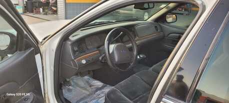 Riyadh, Vehicles, Cars & Trucks , SAR 10000,  Ford Crown Victoria,  2003,  Automatic,  350000 KM,    For Sell