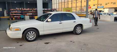 Riyadh, Vehicles, Cars & Trucks , SAR 10000,  Ford Crown Victoria,  2003,  Automatic,  350000 KM,    For Sell