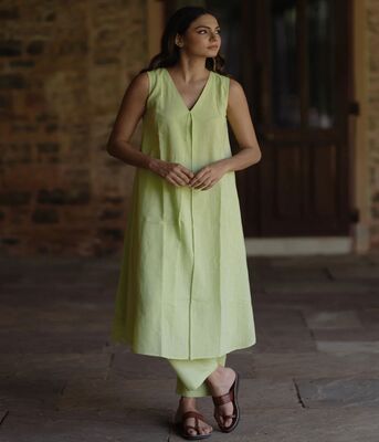 Mumbai, Clothing & Accessories, INR 1120,  Buy Women