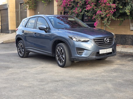 Riyadh, Vehicles, Cars & Trucks , SAR 60000,  Mazda CX-05,  2016,  Automatic,  79450 KM,   Mazda CX-5 AWD Signature - Full Option | 79,400 Km | Saudi Spec | No Accidents