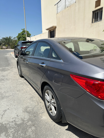 Manama, Vehicles, Cars & Trucks , BHD 1700,  Hyundai Sonata,  2014,  Automatic,  148000 KM,    For Sale