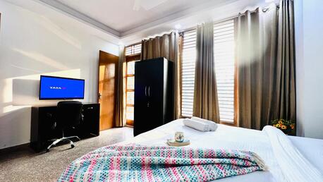 New Delhi, Apartments, Flats, Houses & Villas, INR 14150/day,  3 BR,  1600 Sq. Meter,  BluO MOdern 3BHK Rohini